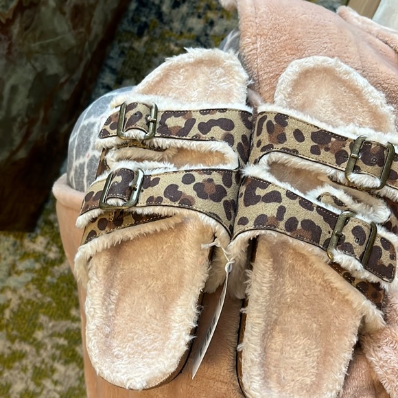 Leopard print buckle detailing slippers/sandals. Hard bottom, indoors or out - Picture 1 of 2